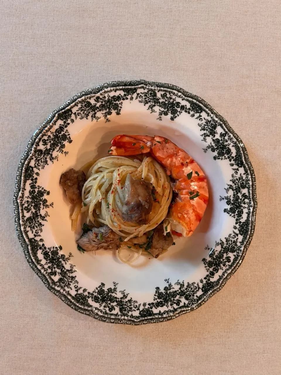 Spaghetti vongole revisités à la crinière de lion — recette aux champignons de la ferme